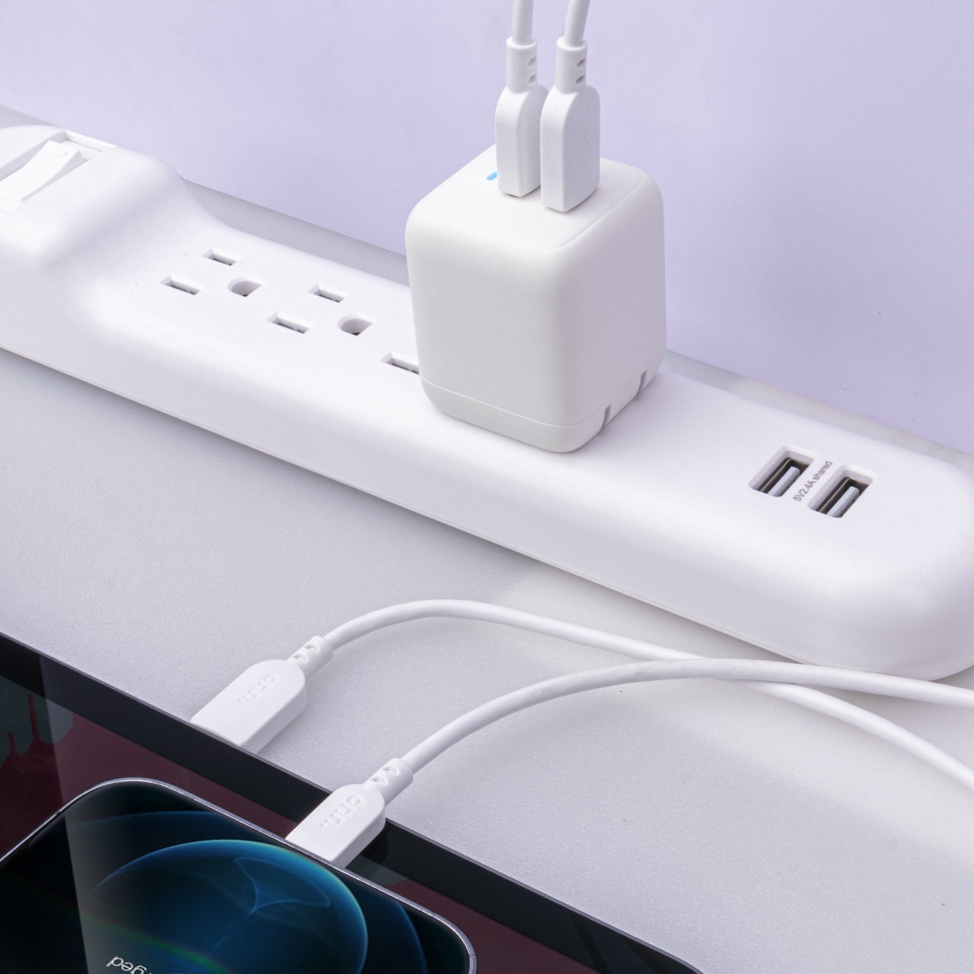 . 40W USB-C Dual Port Wall Charger with Power Delivery